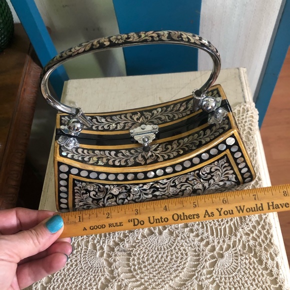 Vintage Mother-of-Pearl Inlay Black Lacquer Wood Handbag Price FIRM - Picture 11 of 13
